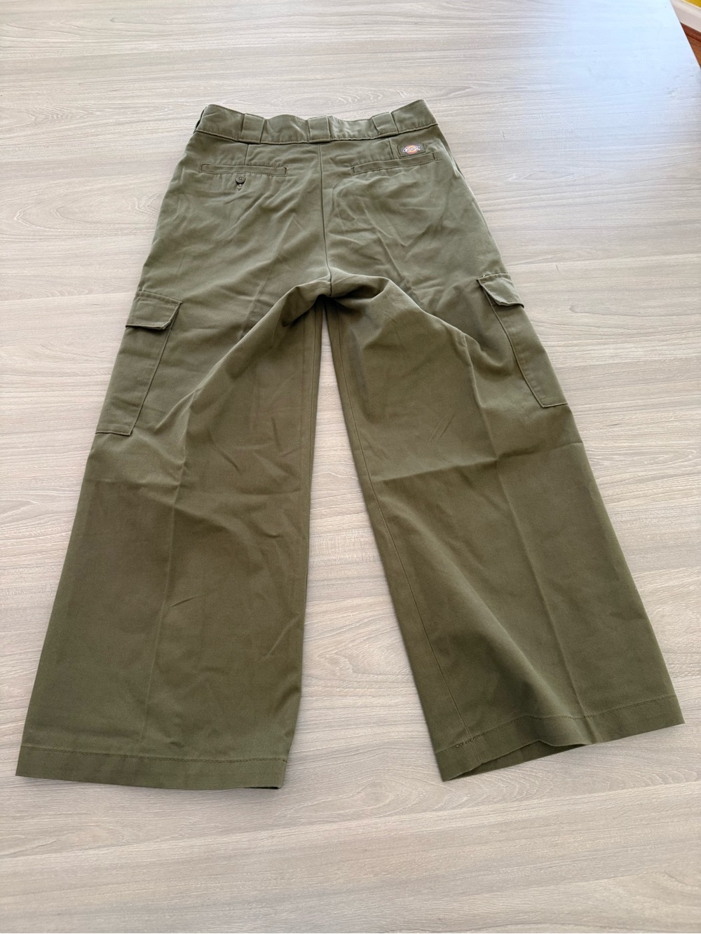 Dickies Women’s Wide Leg Cargo Work Pants Olive Green 6R NWT - Picture 4 of 4
